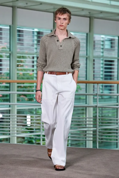 Look 26